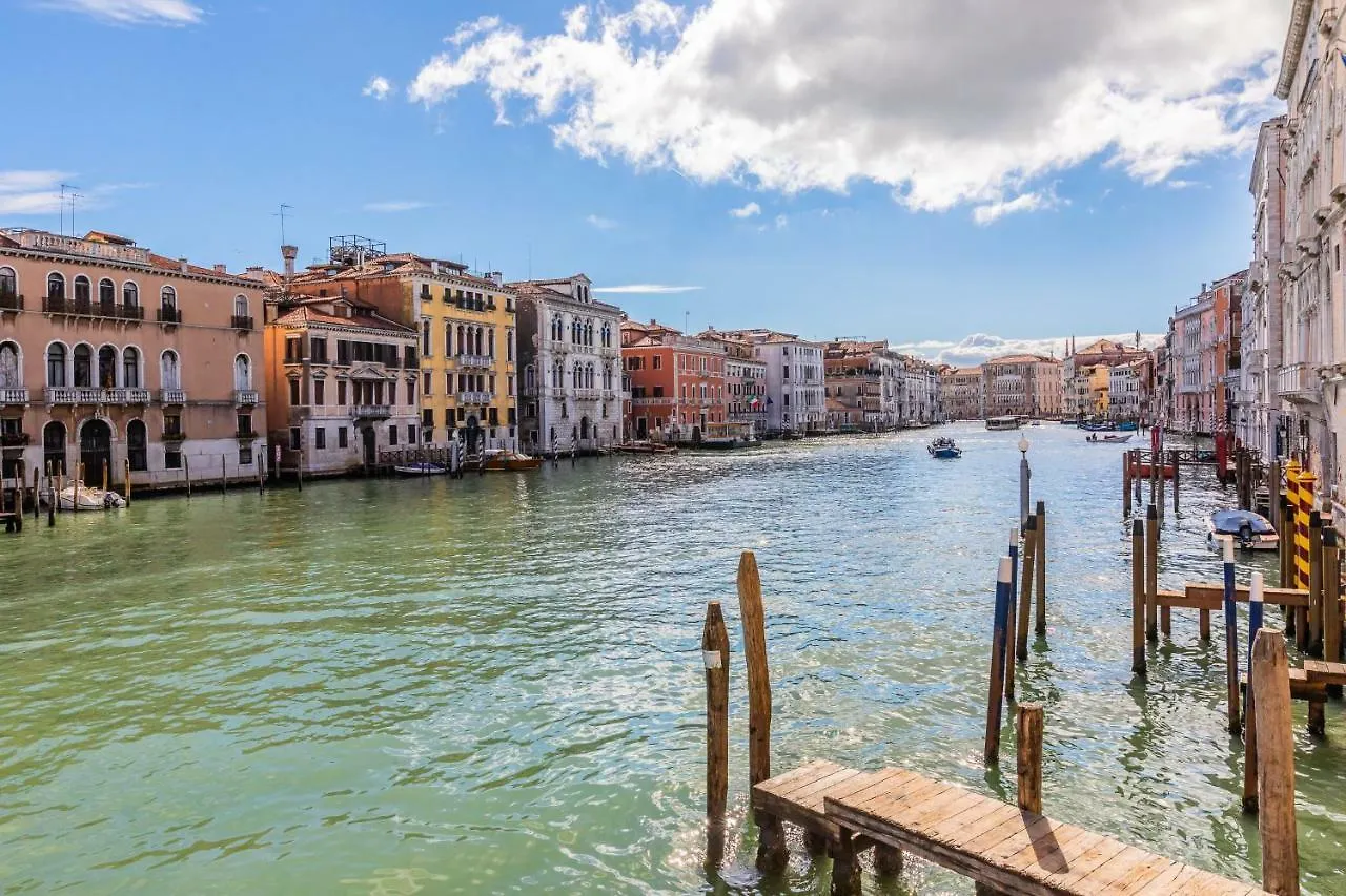 Ca' Dei Diamanti Grand Canal Venedig Italien